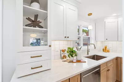 77 Hurd St, Lynn, MA 01905 - Photo 12