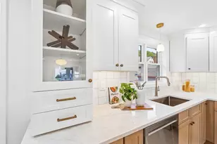 77 Hurd St, Lynn, MA 01905 - Photo 12
