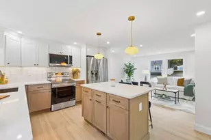 77 Hurd St, Lynn, MA 01905 - Photo 10