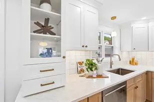 77 Hurd St, Lynn, MA 01905 - Photo 12