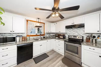 508 Vernon Ave, Barre, MA 01074 - Photo 4