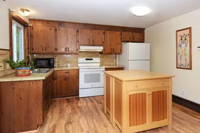 36 Hunter Ave, Hudson, MA 01749 - Photo 6