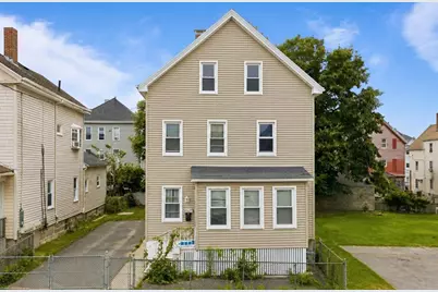 17 Salisbury St, New Bedford, MA 02744 - Photo 2