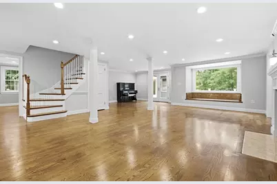 56 Arrowhead Rd, Weston, MA 02493 - Photo 4