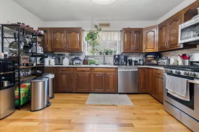 28 Morse St, Watertown, MA 02472 - Photo 8
