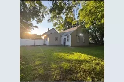 40 Green St, Milford, MA 01757 - Photo 2