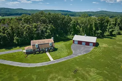 34 Plain Rd East, Deerfield, MA 01373 - Photo 10