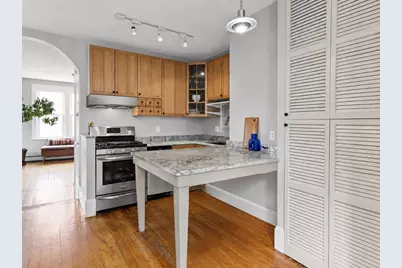 246 Cypress St #4, Brookline, MA 02445 - Photo 8