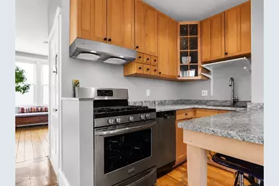 246 Cypress St #4, Brookline, MA 02445 - Photo 6