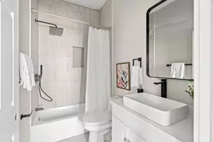 28 Hansborough St, Boston, MA 02124 - Photo 12