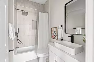28 Hansborough St, Boston, MA 02124 - Photo 12
