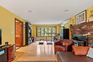 378 Pelham Rd, Dracut, MA 01826 - Photo 14
