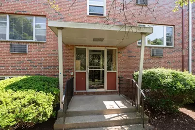 89 Walnut St #2, Newton, MA 02460 - Photo 2