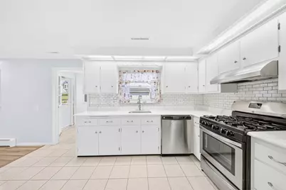 17 Brookline St, Lawrence, MA 01841 - Photo 24
