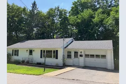 82 Walnut St, North Brookfield, MA 01535 - Photo 2