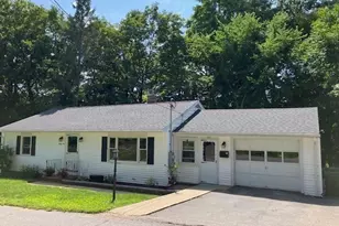 82 Walnut St, North Brookfield, MA 01535 - Photo 2