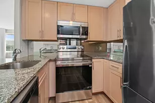 10 Museum Way, Cambridge, MA 02141 - Photo 4