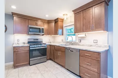 32 Maryland Street, East Longmeadow, MA 01028 - Photo 10