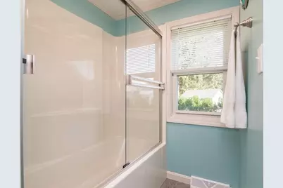 32 Maryland Street, East Longmeadow, MA 01028 - Photo 26