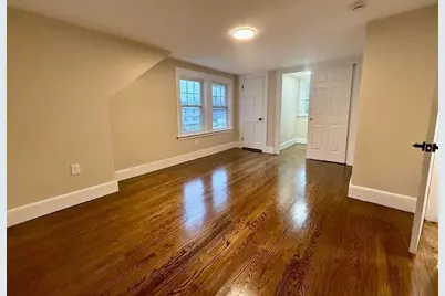 714 Lynnfield St, Lynn, MA 01904 - Photo 16
