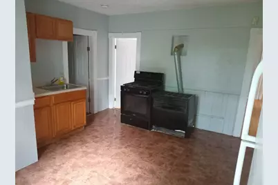 86 Marshall St #2, Fitchburg, MA 01420 - Photo 6