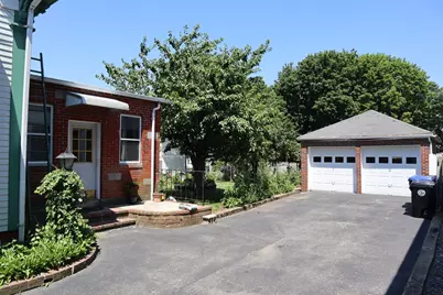 7-R W Dane St, Beverly, MA 01915 - Photo 2