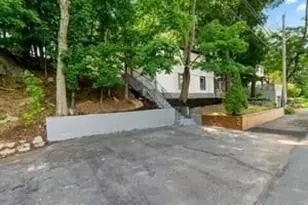 9 Walden Pond Ave, Saugus, MA 01906 - Photo 4