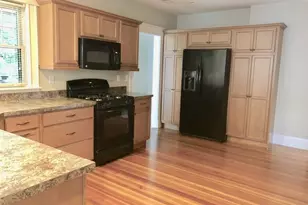 205 Hammond St, Waltham, MA 02451 - Photo 4