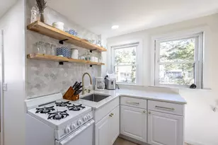 12 Bluepoint Rd, Fairhaven, MA 02719 - Photo 2