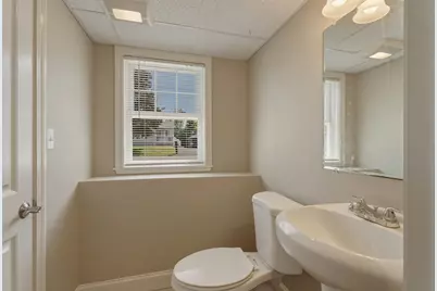 38 Montaup Ave, Dracut, MA 01826 - Photo 22