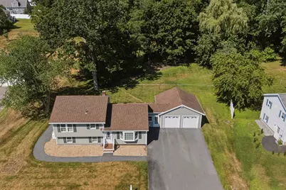 38 Montaup Ave, Dracut, MA 01826 - Photo 1