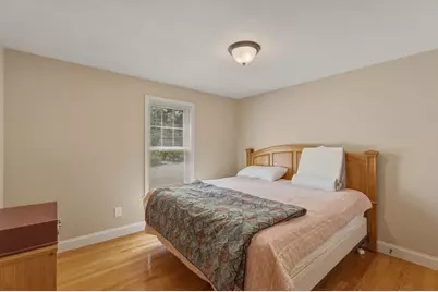 38 Montaup Ave, Dracut, MA 01826 - Photo 12