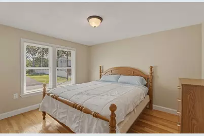 38 Montaup Ave, Dracut, MA 01826 - Photo 18