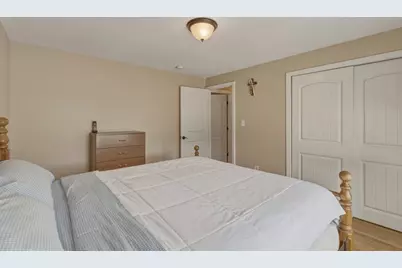 38 Montaup Ave, Dracut, MA 01826 - Photo 20