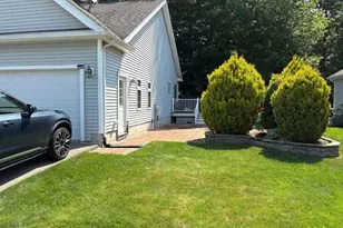 46 Alexandra's Way, Brockton, MA 02301 - Photo 2