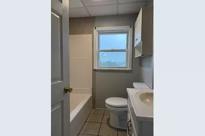 499 Lindsey St #3W, Fall River, MA 02720 - Photo 8