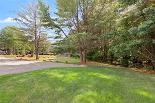 27 E Brookfield Dr, Groton, MA 01450 - Photo 32