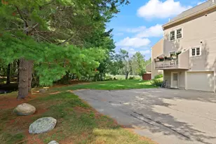 27 E Brookfield Dr, Groton, MA 01450 - Photo 26