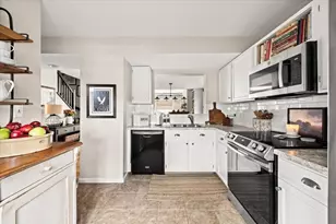1316 Carriage Ln, Taunton, MA 02780 - Photo 6