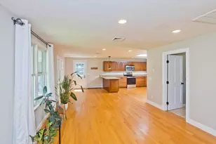 37 Cooper Rd, Northbridge, MA 01534 - Photo 14