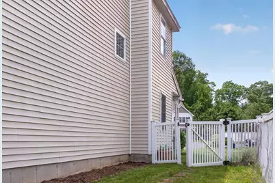 18 Frongillo Farm Rd, Worcester, MA 01604 - Photo 18