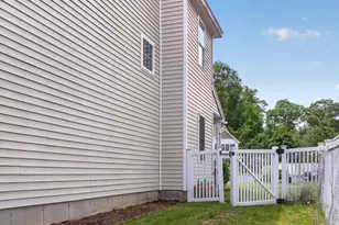 18 Frongillo Farm Rd, Worcester, MA 01604 - Photo 18