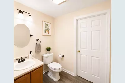 18 Frongillo Farm Rd, Worcester, MA 01604 - Photo 6