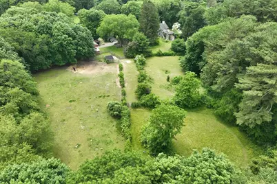 374 High St, Pembroke, MA 02359 - Photo 4