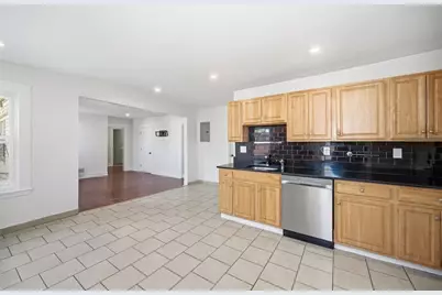 117 Quincy St #2, Quincy, MA 02169 - Photo 8