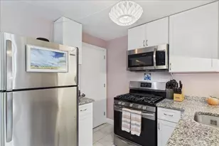 110 Hooper Rd, Dedham, MA 02026 - Photo 10