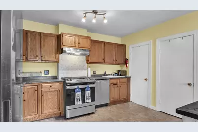 450 Main St #2, Haverhill, MA 01830 - Photo 4