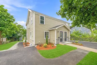 18 Jefferson Rd #A, Wakefield, MA 01880 - Photo 2