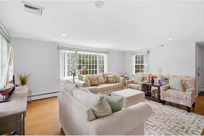 105 Hillside Dr, Barnstable, MA 02632 - Photo 10