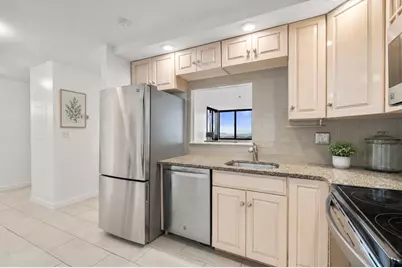 77 Adams St #1206, Quincy, MA 02169 - Photo 8